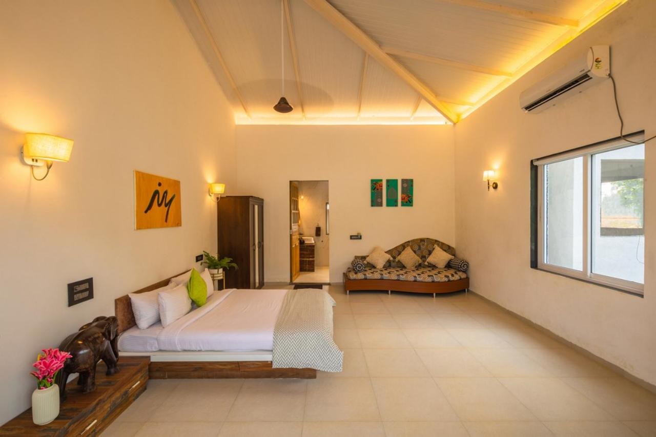 SaffronStays Turquoise Maison Karjat Extérieur photo